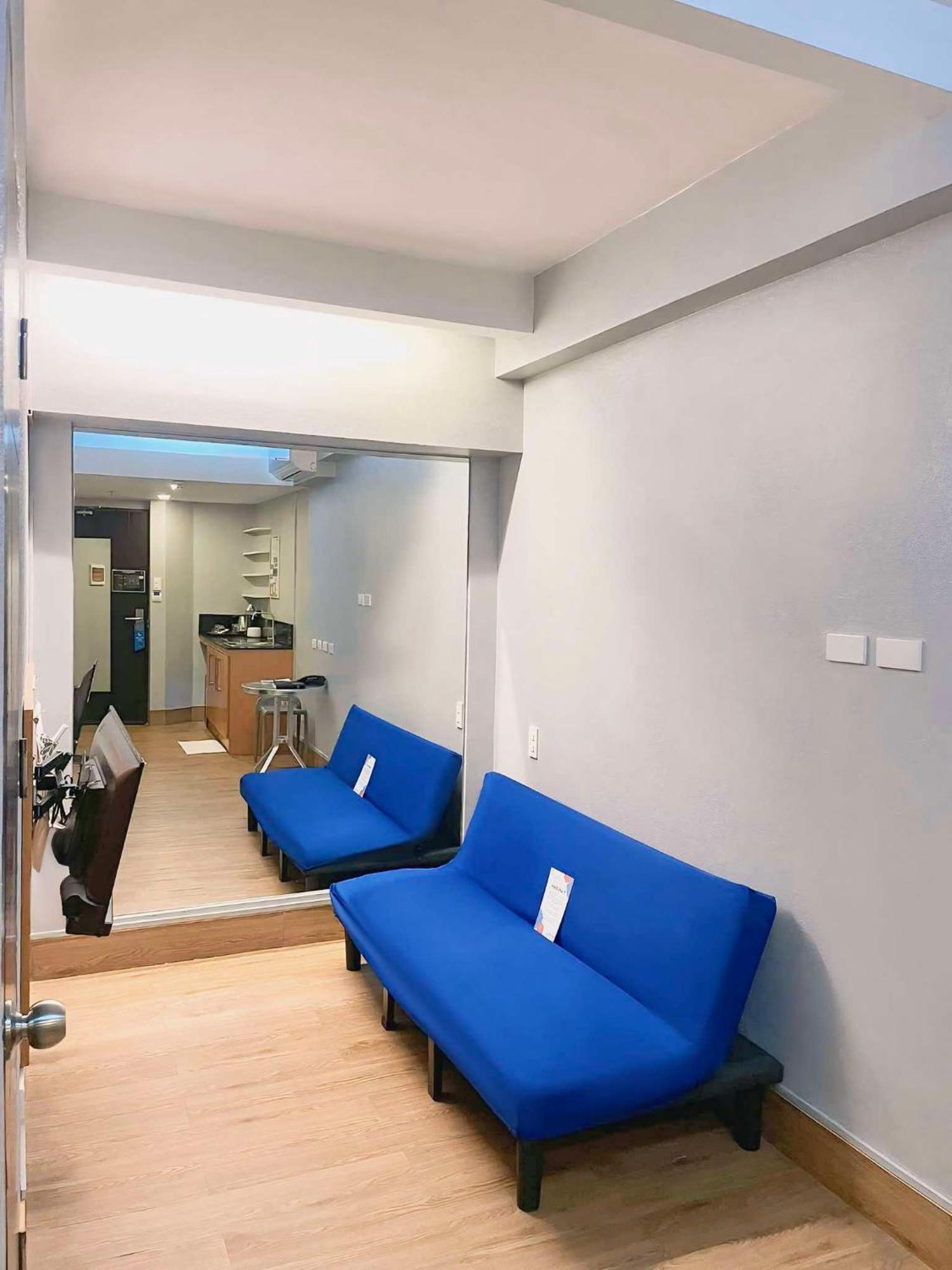 פאסאי Selah Pods Hotel Manila מראה חיצוני תמונה