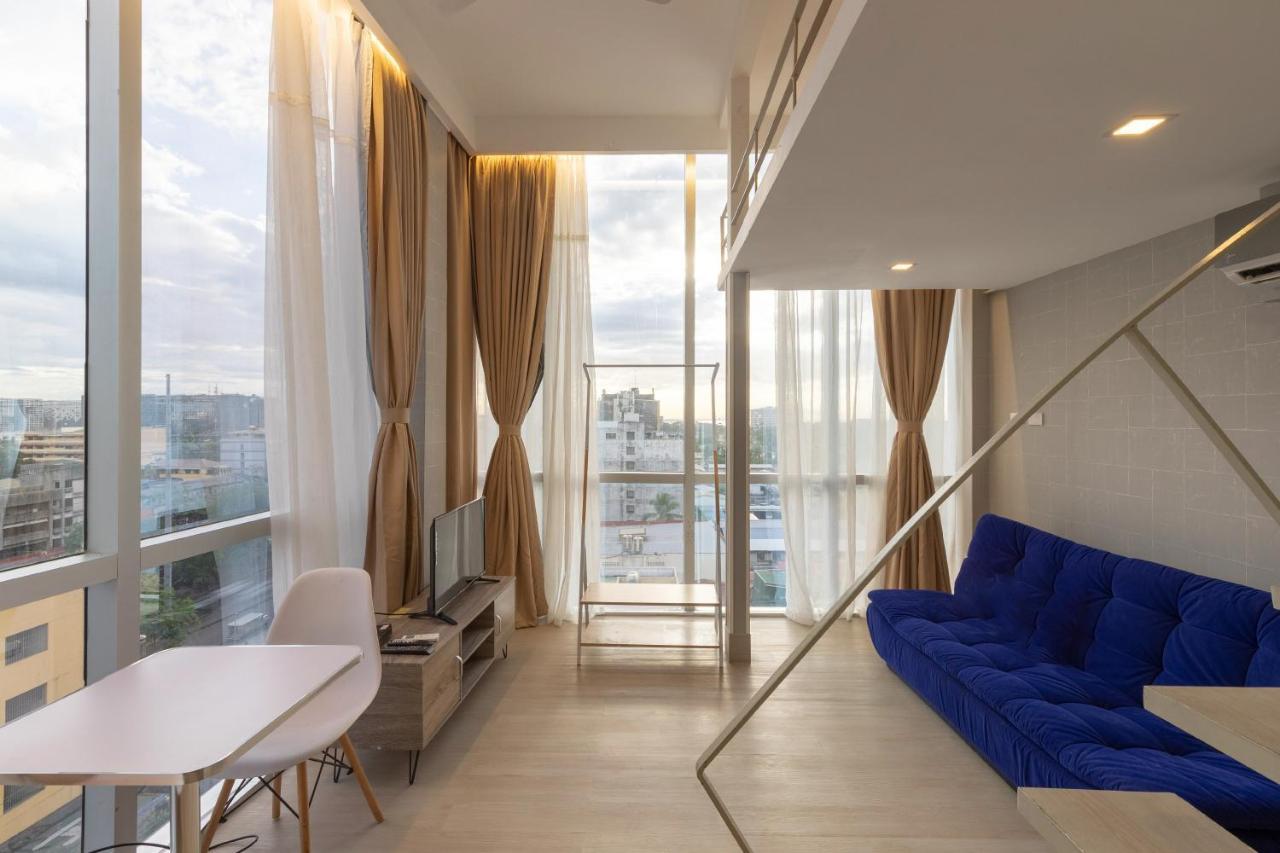 פאסאי Selah Pods Hotel Manila מראה חיצוני תמונה