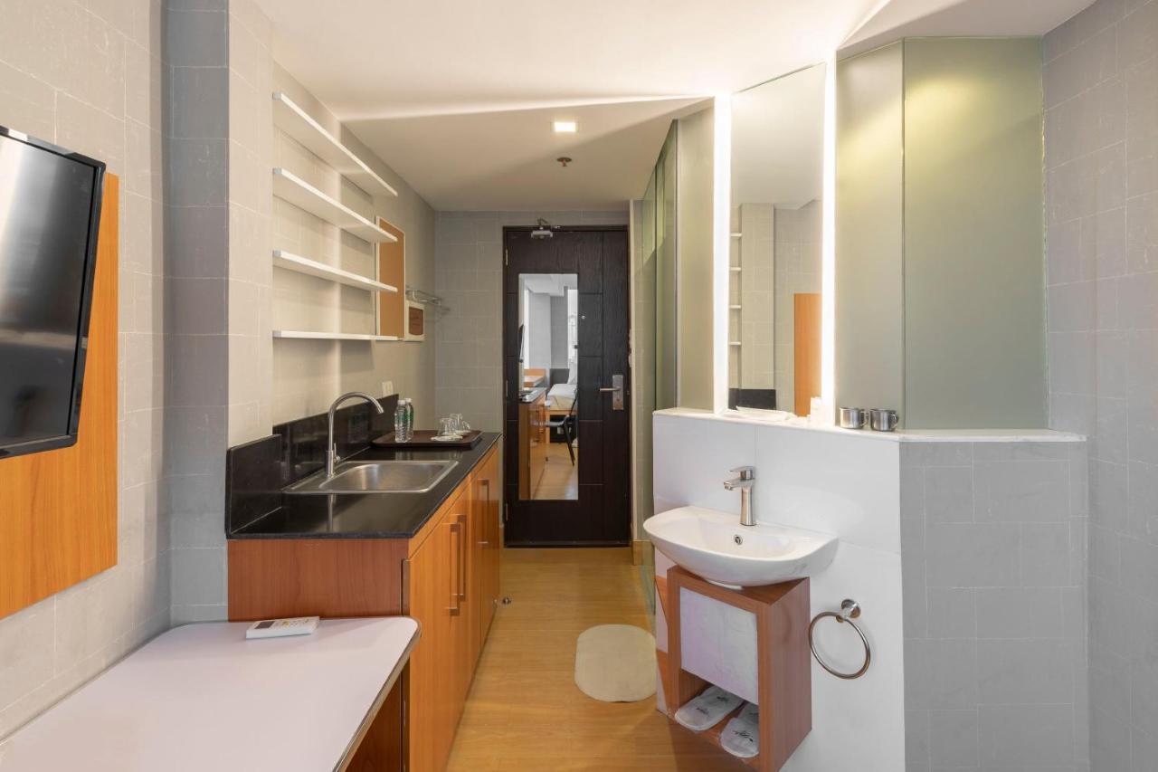 פאסאי Selah Pods Hotel Manila מראה חיצוני תמונה