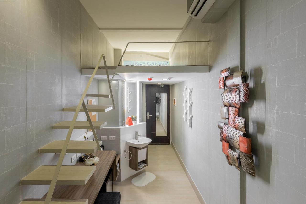 פאסאי Selah Pods Hotel Manila מראה חיצוני תמונה
