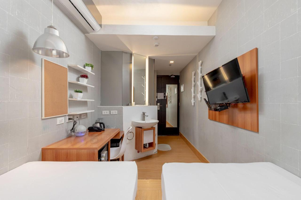 פאסאי Selah Pods Hotel Manila מראה חיצוני תמונה