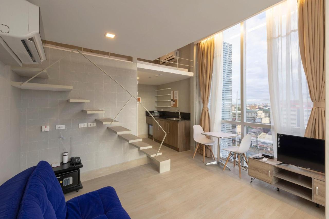 פאסאי Selah Pods Hotel Manila מראה חיצוני תמונה
